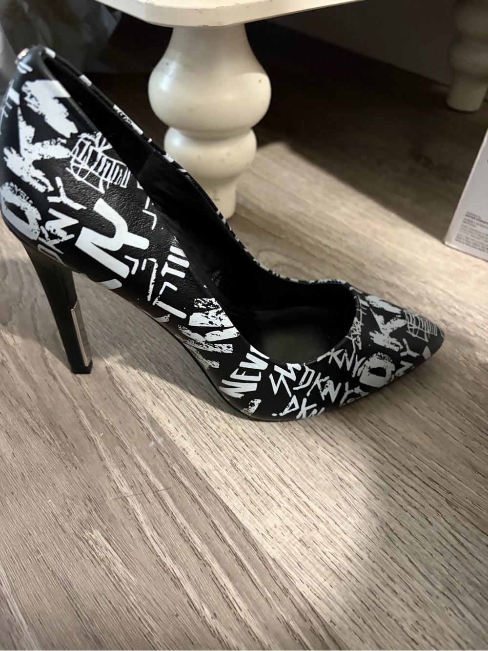 DKNY Black and White NY Graffiti Stiletto Pumps. Size 8.5